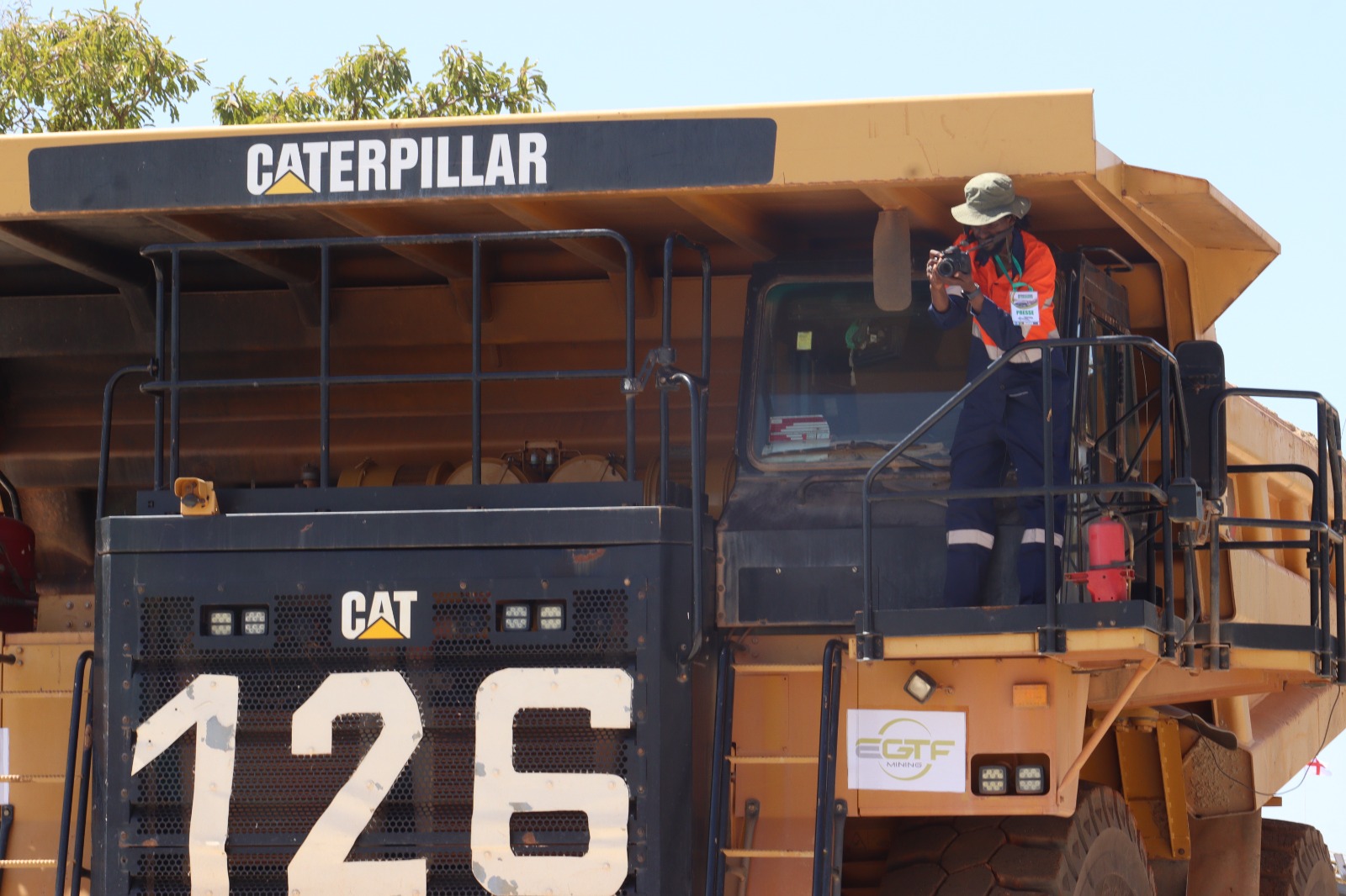 Camion CAT ceremonie inauguration